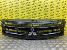 Решетка радиатора Mitsubishi L200 (2015-2022) 2016 7450B108 ПИКАП 2.4 D 4N15