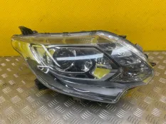 Фара правая Mitsubishi L200 (2015-2022) 2016 8301C741 ПИКАП 2.4 D 4N15