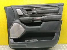 Обшивка двери передняя правая Dodge RAM V (2018-н.в) 2020 6EE30TRMAA ПИКАП 5.7 I EZH
