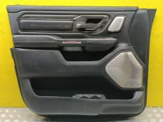 Обшивка двери передняя левая Dodge RAM V (2018-н.в) 2020 6EE30TRMAA ПИКАП 5.7 I EZH