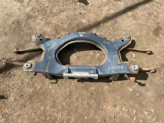 Балка подвески задняя Land Rover Range Rover Evoque I (2011-2018) 2016 LR072077 ВНЕДОРОЖНИК 2.0 D 204DTD