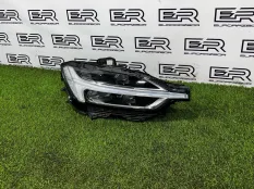 Фара правая Volvo XC60 2 2021 32133545