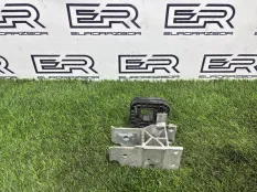 Кронштейн радиатора левый BMW X5 G05