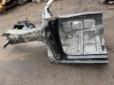 Четверть передняя левая Porsche Panamera 971