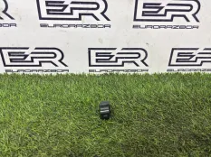 Кнопка закрытия багажника Audi Q8 M4 рест