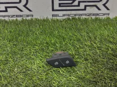 Кнопка центрального замка передняя левая Audi Q8 M4 рест