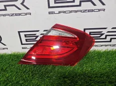 Фонарь крышки багажника правый Mercedes-Benz W205 C205 Coupe