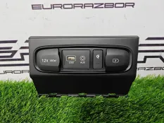 Блок USB и AUX Hyundai Santa Fe