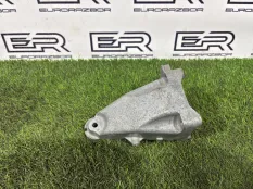 Кронштейн двигателя правый Mercedes C-Class W205 M274