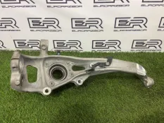 Кулак поворотный правый Audi Q7 Q8 4M