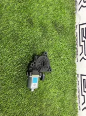 Моторчик стеклоподъёмника задний левый КIA К5 2022