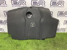 Декоративная крышка двигателя Om651 Mercedes