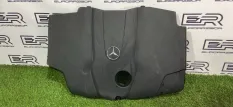 Декоративная крышка двигателя Om651 Mercedes