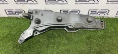 Кронштейн крыла передний правый Volvo Хс90 2