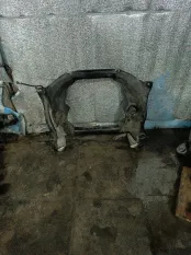 Передний подрамник Mercedes S-Class W221