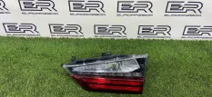 Фонарь крышки багажника правый Lexus RX 4