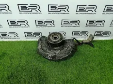 Кулак поворотный передний правый Mercedes X253