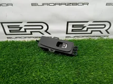 Копка стеклоподъеника  Kia Stinger 1 CK