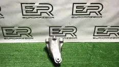 Кронштейн двигателя правый Mercedes-Benz GLC X253