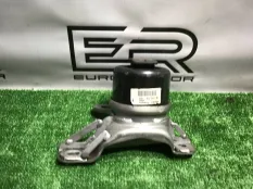 Кронштейн двигателя левый Land Rover рест.