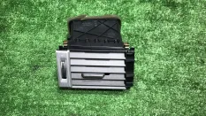 Дефлектор обдува салона левый Land Rover рест.