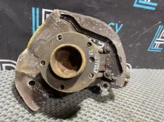 Кулак поворотный передний левый BMW 5 E39 M52B25TU