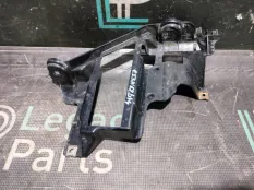 Кронштейн фары передний правый BMW X5 E53 N62B44