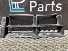 Решетка бампера левая BMW 5 E39 M52B25TU 256S4