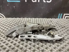 Петля капота правая BMW 5 E39 M52B25TU 256S4 1999