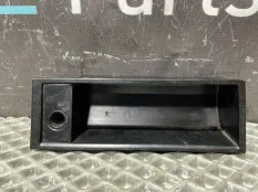 Пепельница BMW X5 E53 N62B44 2004