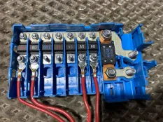 Блок предохранителей BMW X5 E53 N62B44 2004