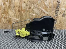 Замок двери передний правый BMW X3 F25 N52B30AF
