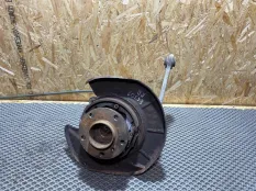Кулак поворотный задний правый BMW X5 E53 N62B44