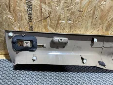 Обшивка двери багажника BMW X5 E53 N62B44 2004