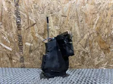 Замок двери передний правый BMW 5 E39 M54B25 256S5