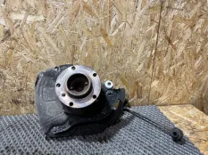 Кулак поворотный передний правый BMW 5 E39 M54B25
