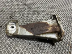 Кронштейн двигателя правый BMW X5 E53 M57D30 306D1