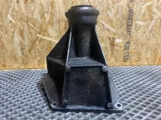 Кронштейн привода BMW X5 E53 M57D30 306D2 2004