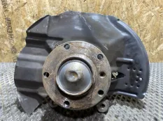 Кулак поворотный передний левый BMW 3 E46 M57D30