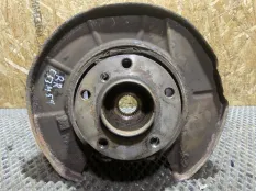 Кулак поворотный задний правый BMW X5 E53 M54B30