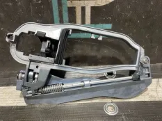 Кронштейн ручки двери левый BMW X5 E53 M57D30