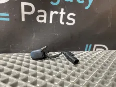 Форсунка омывателя лобового стекла BMW 5 E39