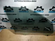 Стекло двери переднее правое BMW X5 E53 M54B30