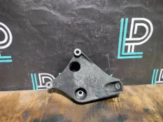 Кронштейн двигателя левый BMW 3 F30 N47D20C 2013