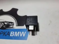 Реле BMW 5 F10 N47D20C 2012