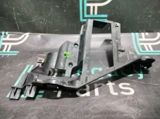 Кронштейн фары передний правый BMW X5 E53 M57D30