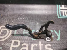 Крюк капота BMW 5 E39 M52B25TU 256S4 2000