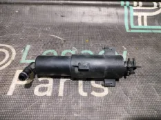 Форсунка омывателя фар левая BMW X5 E70 M57D30