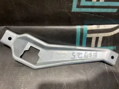 Кронштейн обшивки двери левый BMW 5 E39 M54B25