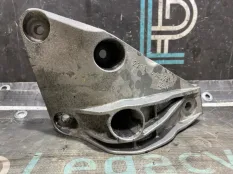 Кронштейн двигателя левый BMW 5 F10 N20B20B 2012